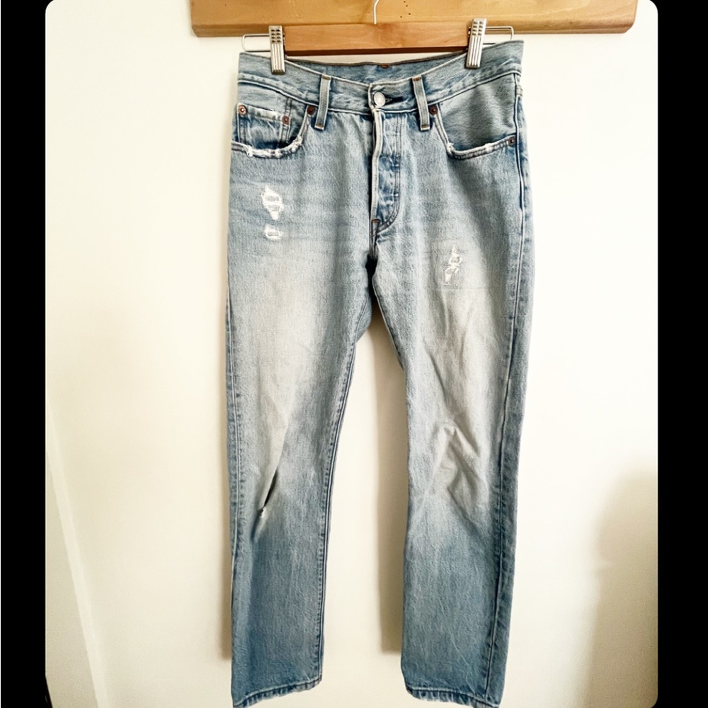 Classic Levi’s 501 Denim Jeans Distressed Size 25x32